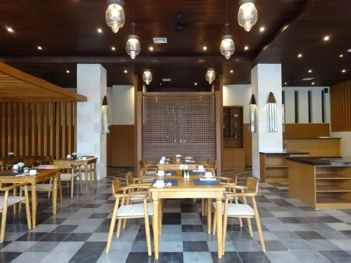 Убуд: Ubud Village Hotel