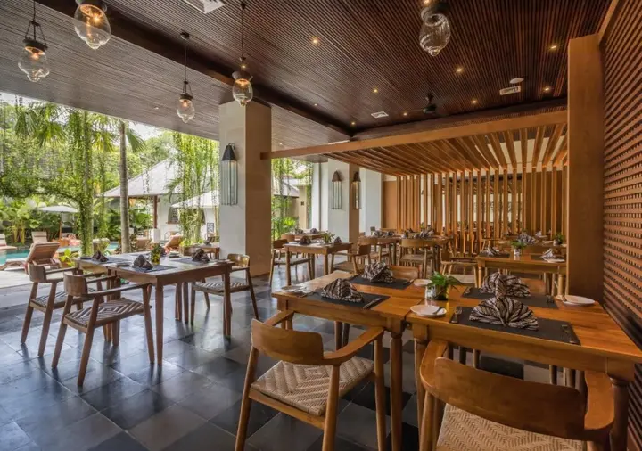 Убуд: Ubud Village Hotel