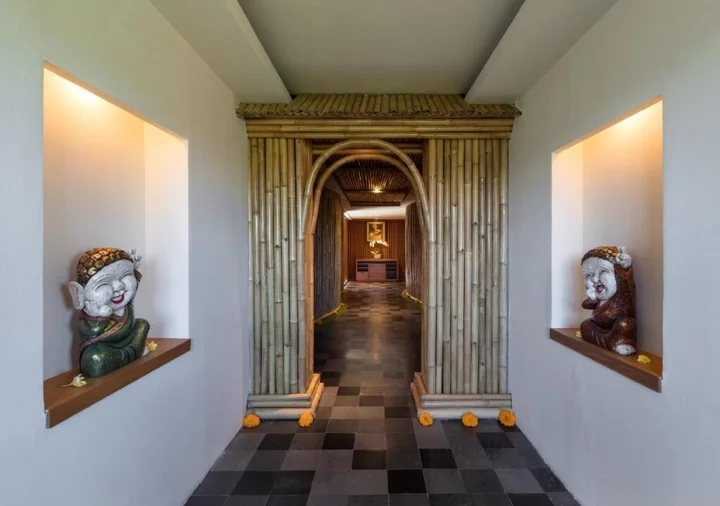 Убуд: Ubud Village Hotel