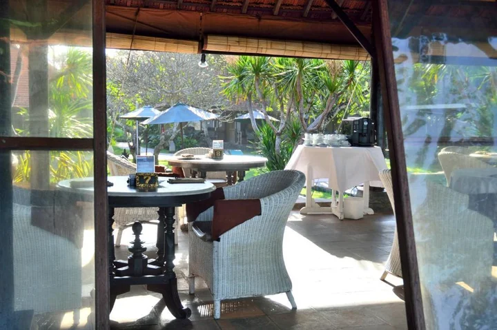 Санур: Peneeda View Beach Hotel