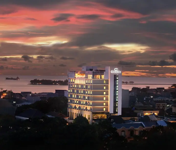 Макассар: Hotel Santika Makassar