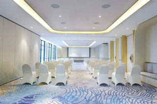 Legok: Atria Hotel Gading Serpong