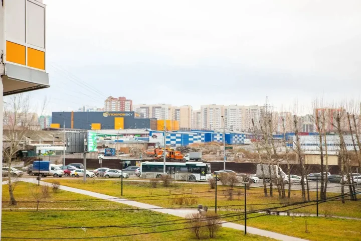 Красноярск: Апартаменты Просторная 2х Комнатная на Алексеева 115