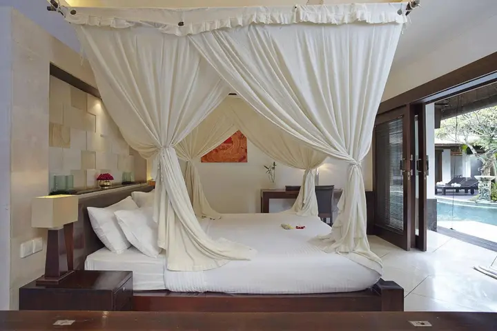 Кута: The Maya Seminyak Villas