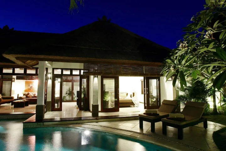 Кута: The Maya Seminyak Villas