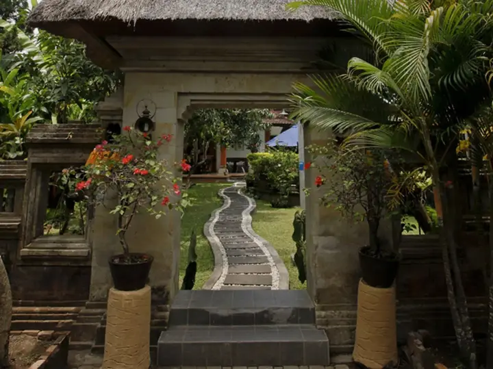 Убуд: Yulia Village Inn