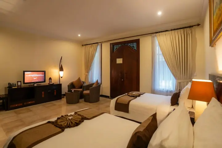 Гили Траванган: Hotel Ombak Sunset