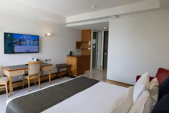 Гили Траванган: Hotel Ombak Sunset
