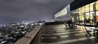 Семаранг: Gumaya Tower Hotel Semarang