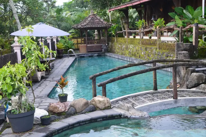 Батуретно: Joglo Plawang Villa & Resort
