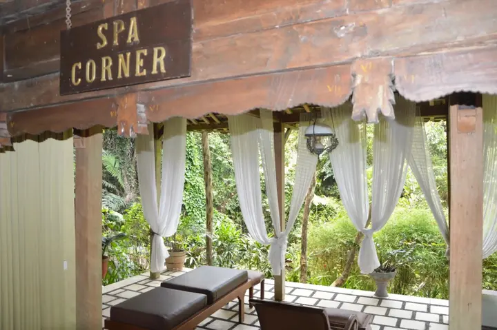 Батуретно: Joglo Plawang Villa & Resort