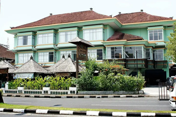 Беноа: The Studio One at Nusa Dua