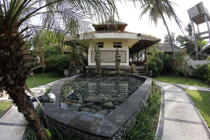 Канди Даса: Bayside Bungalows