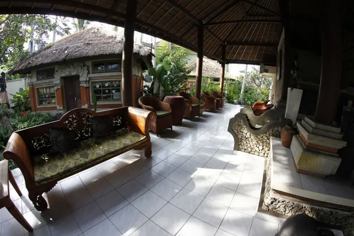 Канди Даса: Bayside Bungalows