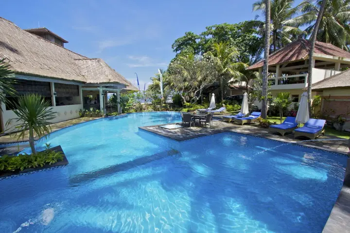 Канди Даса: Bayside Bungalows