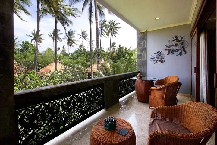 Канди Даса: Bayshore Villa