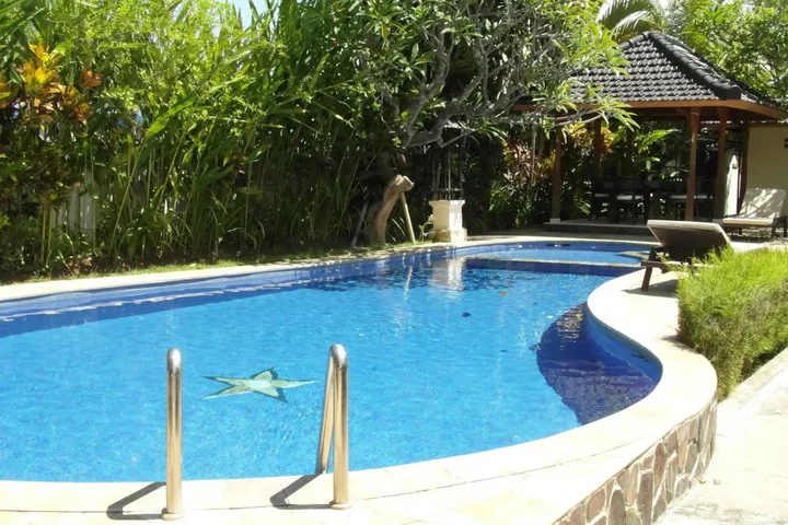Каликбукбук: Starlight Hotel Lovina