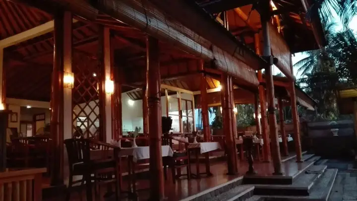 Каликбукбук: Starlight Hotel Lovina