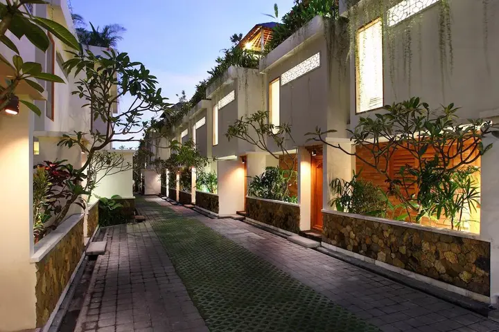 Керобокан: Villa Kayu Raja