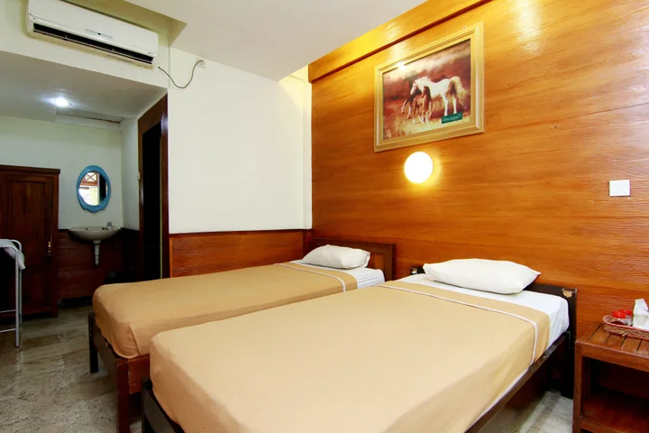 Депок: The Soemarsono Hotel