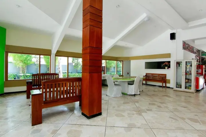 Депок: The Soemarsono Hotel