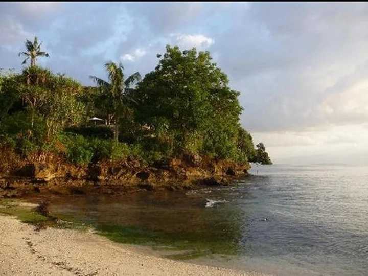 Лембонган-Айленд: Adi Bungalow Lembongan