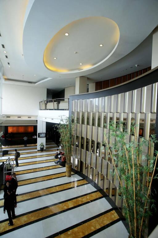 Палембанг: The Alts Hotel