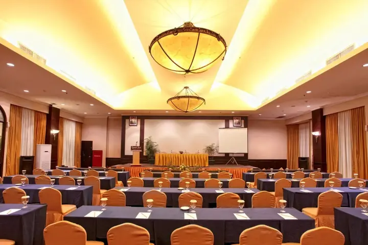 Пеканбару: Grand Zuri Pekanbaru