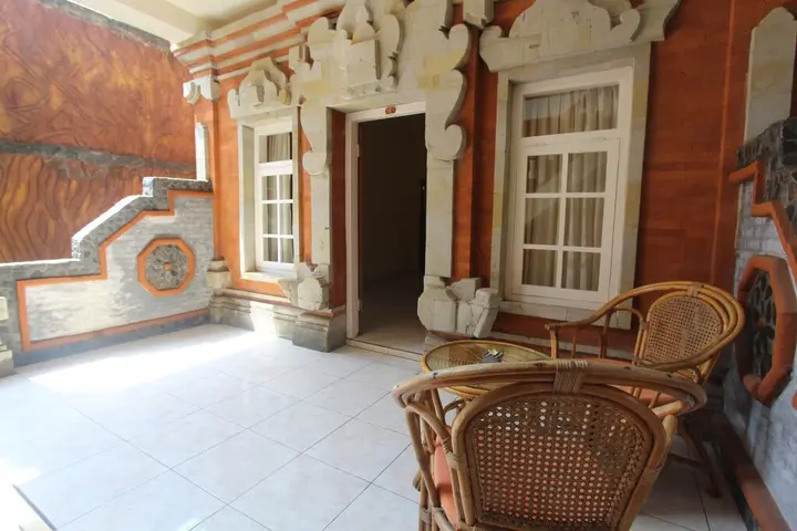 Сукасада: Chonos Hotel Lovina