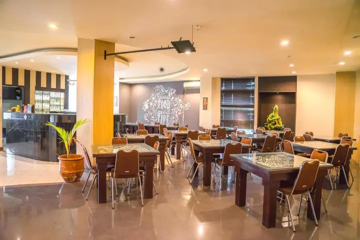 Денпасар: Hotel Puri Ayu
