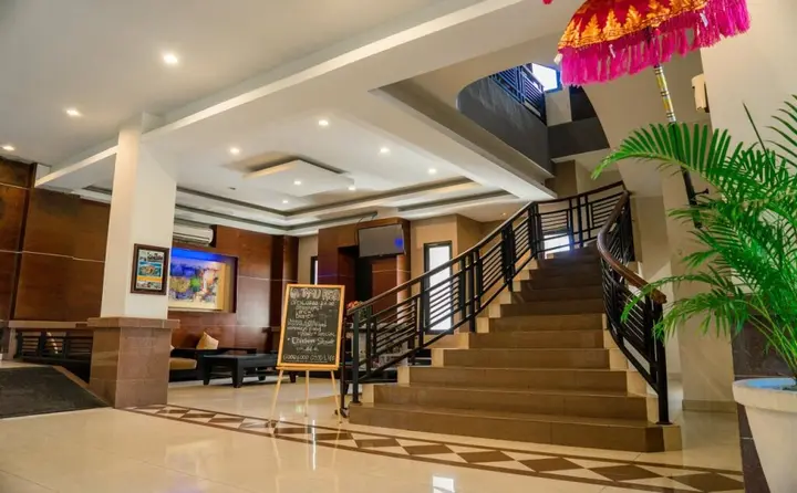 Денпасар: Hotel Puri Ayu