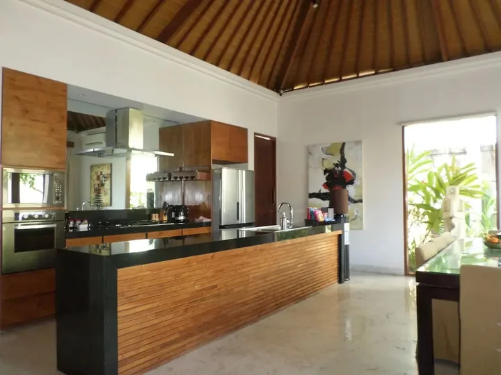 Чангу: The Akasha Seminyak Bali Luxury Villas