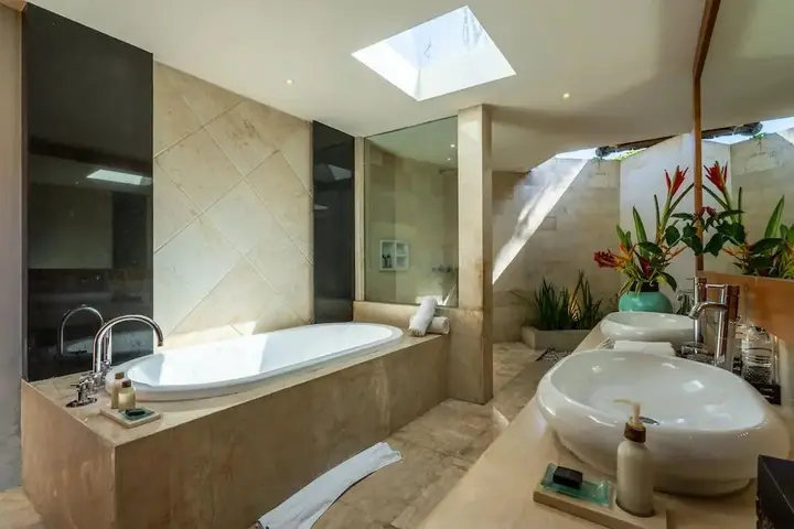 Чангу: The Akasha Seminyak Bali Luxury Villas