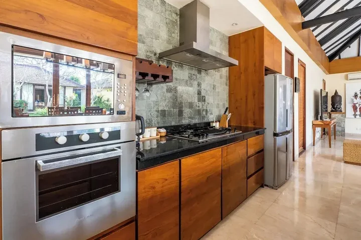 Чангу: The Akasha Seminyak Bali Luxury Villas
