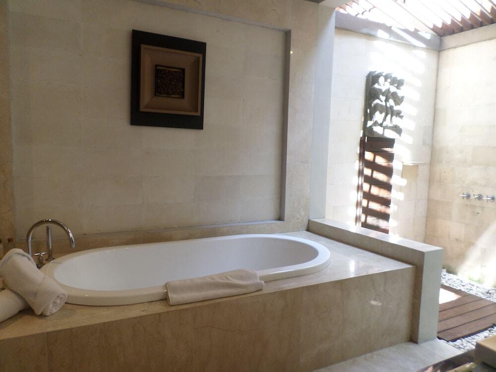 Чангу: The Akasha Seminyak Bali Luxury Villas