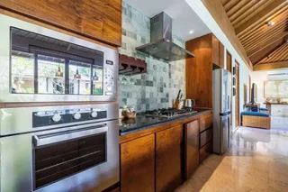 Чангу: The Akasha Seminyak Bali Luxury Villas