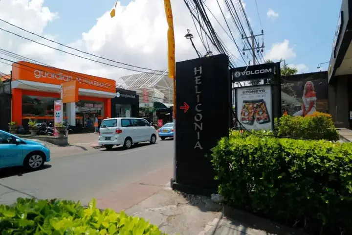 Кута: Heliconia Villa