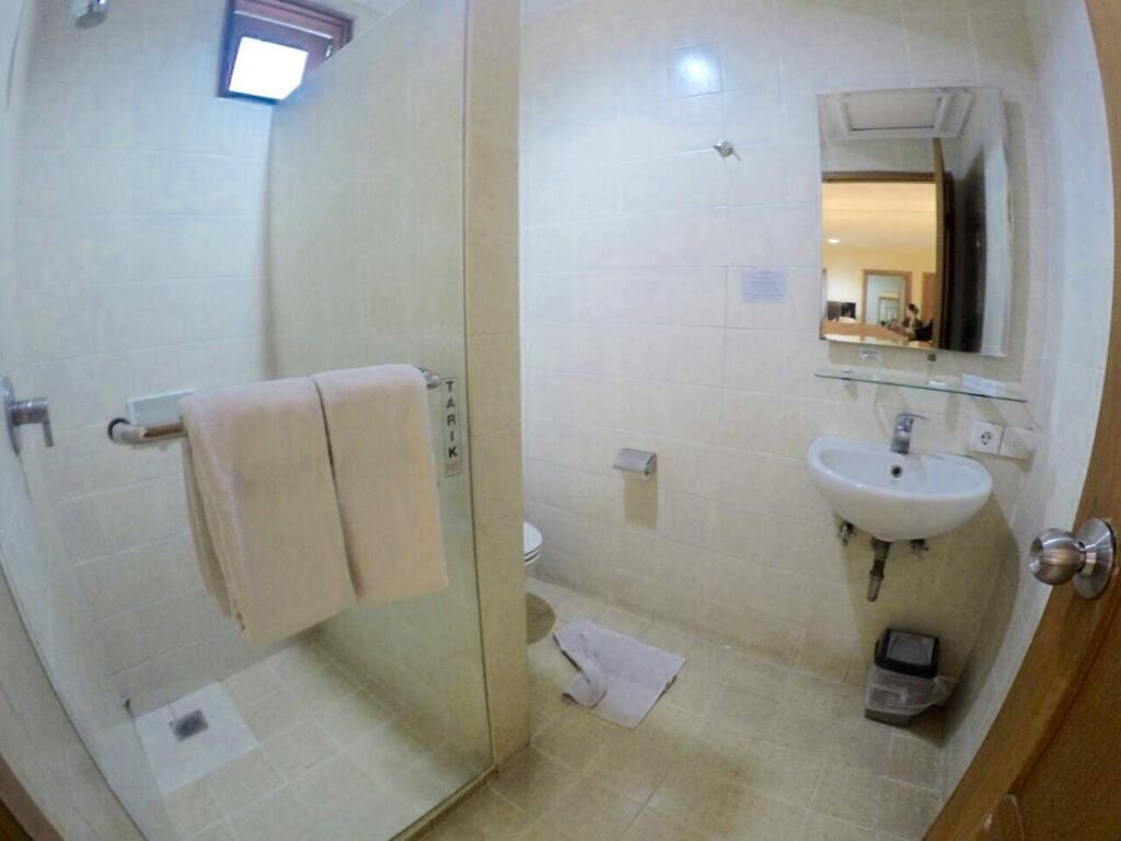 Сурабая: Country Heritage Resort Hotel