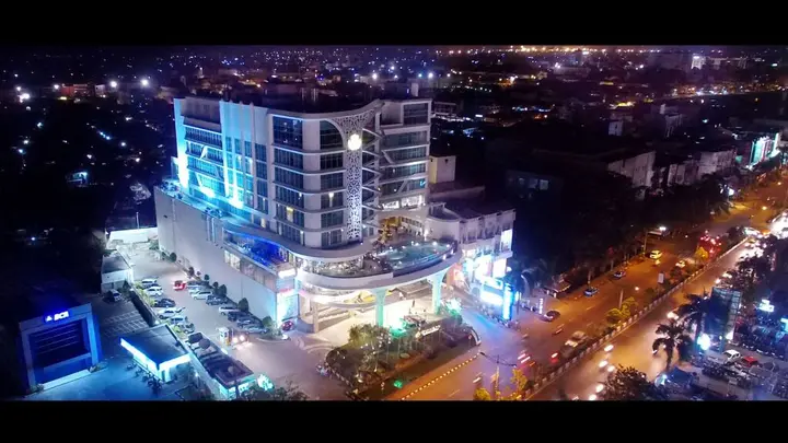 Банджармасин: Golden Tulip Galaxy Hotel