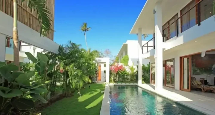 Беноа: Moonlight Bali