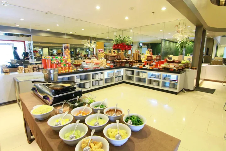Семаранг: @HOM Simpang Lima Semarang