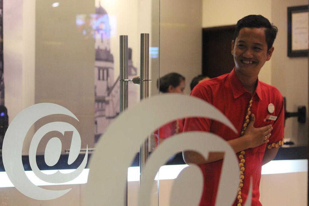 Семаранг: @HOM Simpang Lima Semarang