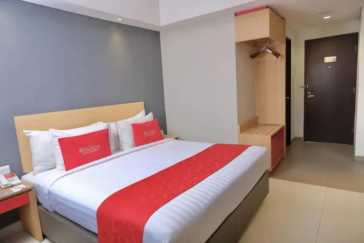 Семаранг: @HOM Simpang Lima Semarang
