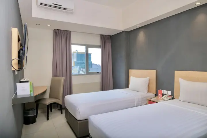 Семаранг: @HOM Simpang Lima Semarang