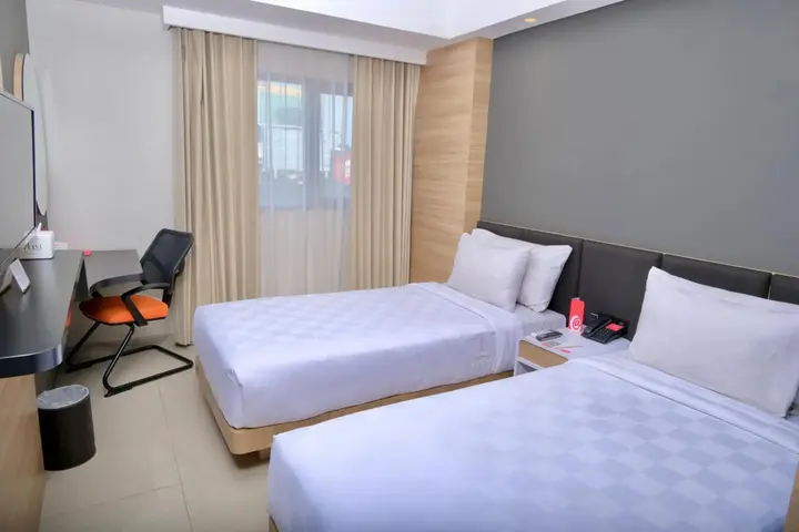 Семаранг: @HOM Simpang Lima Semarang