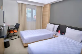 Семаранг: @HOM Simpang Lima Semarang