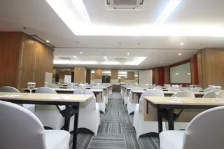 Семаранг: @HOM Simpang Lima Semarang