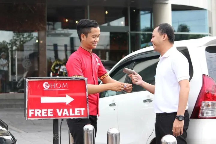 Семаранг: @HOM Simpang Lima Semarang