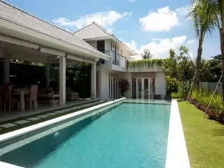Керобокан: Villa Leoli