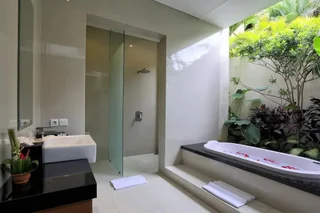 Чангу: Bale Gede Villas